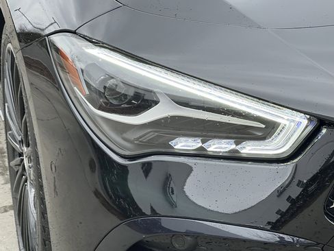 Used 2025 Mercedes-Benz CLA 250 image 11