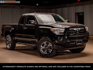 Used 2018 Toyota Tacoma SR image 1