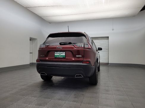 Used 2019 Jeep Cherokee Latitude Plus w/ Cold Weather Group image 7