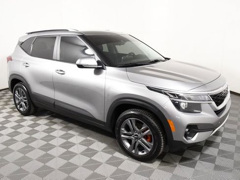 Used 2023 Kia Seltos S w/ Navigation Package AWD/4WD image 8