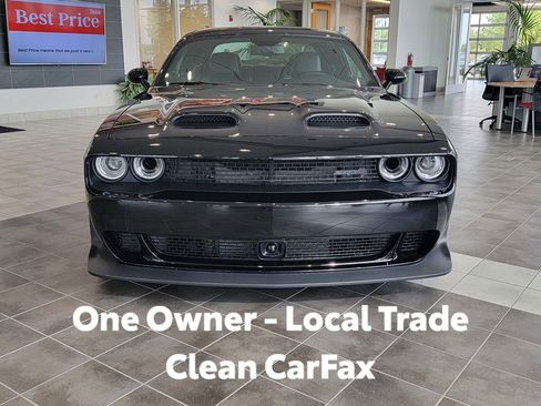 Used 2023 Dodge Challenger SRT Hellcat image 2
