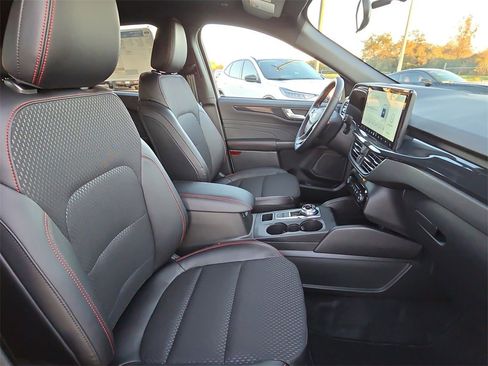 New 2026 Ford Escape ST-Line w/ Tech Pack #1 image 10