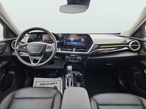 Certified 2025 Chevrolet Trax ACTIV w/ Sunroof Package image 11