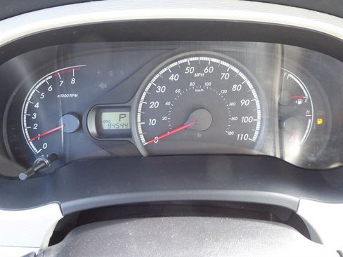 Used 2013 Toyota Sienna L image 12