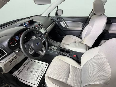 Used 2017 Subaru Forester 2.5i Premium w/ All-Weather Package AWD/4WD image 17