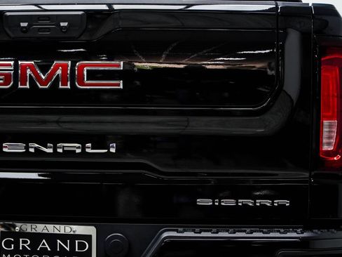 Used 2024 GMC Sierra 1500 Denali w/ Denali Reserve Package AWD/4WD image 14