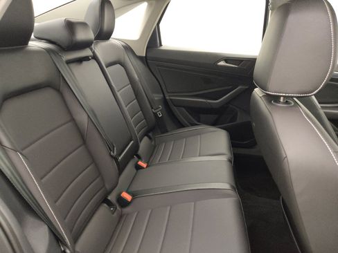 Used 2023 Volkswagen Jetta SE w/ Panoramic Sunroof Package FWD image 19