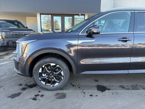 New 2026 Kia Sorento S AWD/4WD image 10