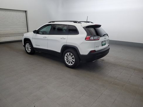Used 2022 Jeep Cherokee Latitude Lux w/ Mopar Interior Package AWD/4WD image 3