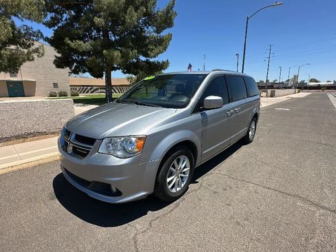Used 2018 Dodge Grand Caravan SXT FWD image 8