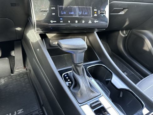 Used 2024 Hyundai Santa Cruz SEL FWD image 23
