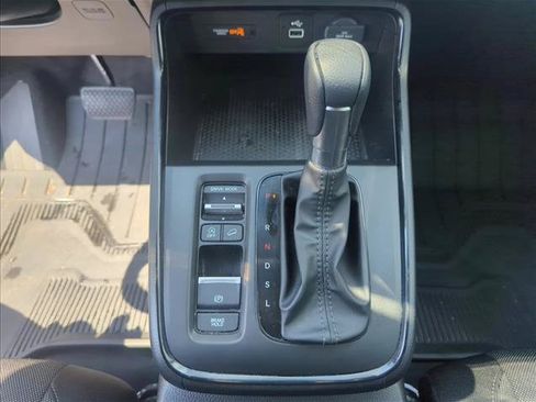 Used 2023 Honda CR-V LX image 15