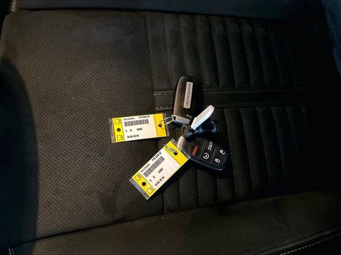 Certified 2018 Dodge Charger R/T RWD image 32