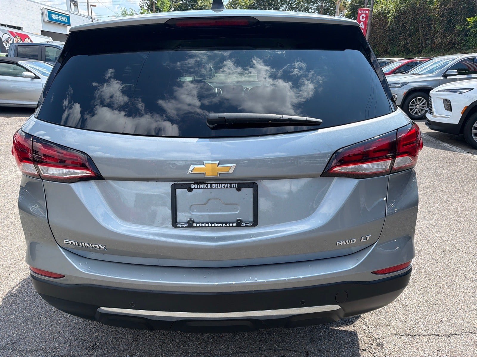 Used 2024 Chevrolet Equinox LT AWD/4WD image 7