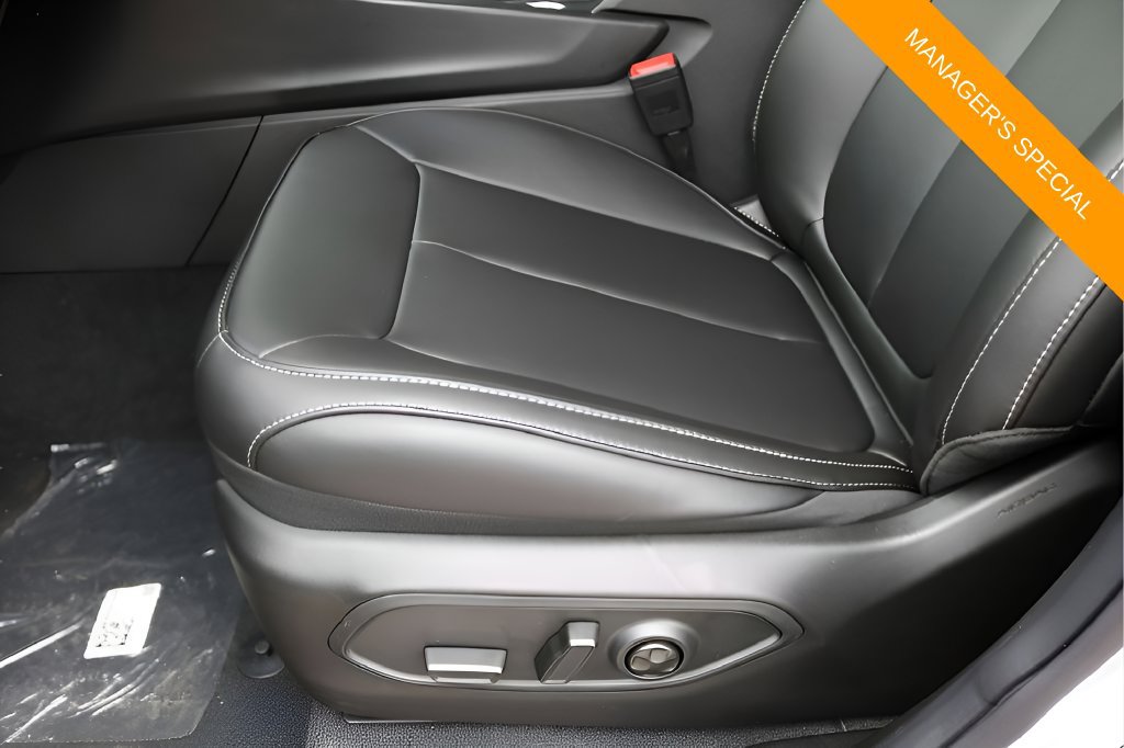 New 2026 Jeep Grand Cherokee Limited RWD image 11