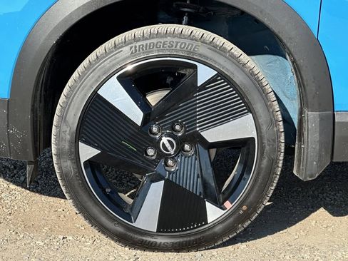 New 2026 Nissan Kicks SR image 30