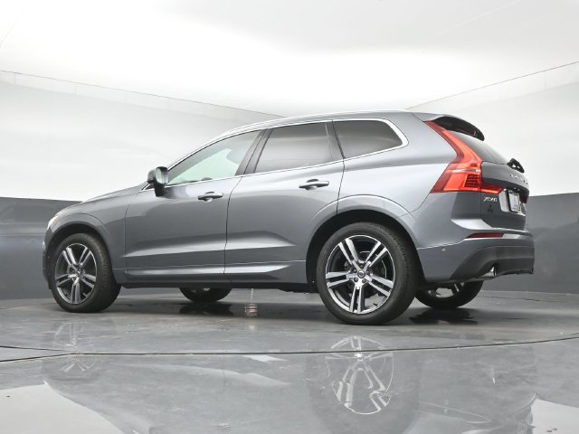 Used 2019 Volvo XC60 T5 Momentum w/ Multimedia Package FWD image 14