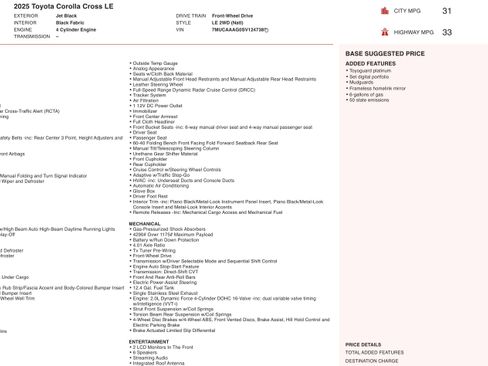 Used 2025 Toyota Corolla Cross LE image 4