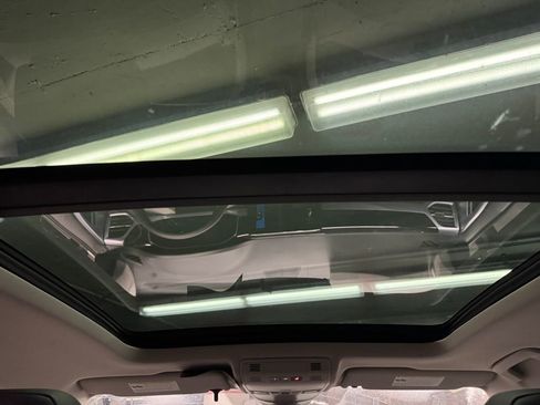 New 2025 Volkswagen Taos SE AWD/4WD image 10