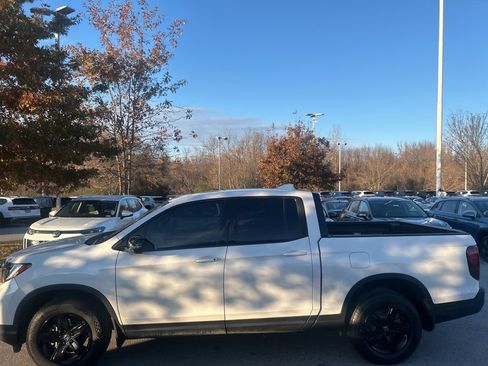 Used 2023 Honda Ridgeline Black Edition image 6