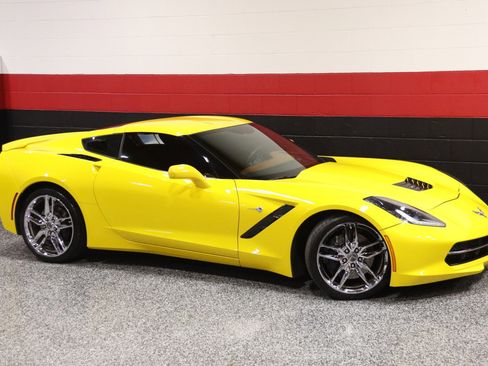 Used 2014 Chevrolet Corvette Stingray Coupe w/ 3LT Preferred Equipment Group RWD image 2