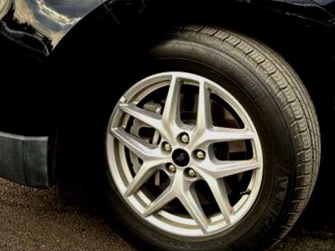 Used 2024 Ford Edge SEL image 23