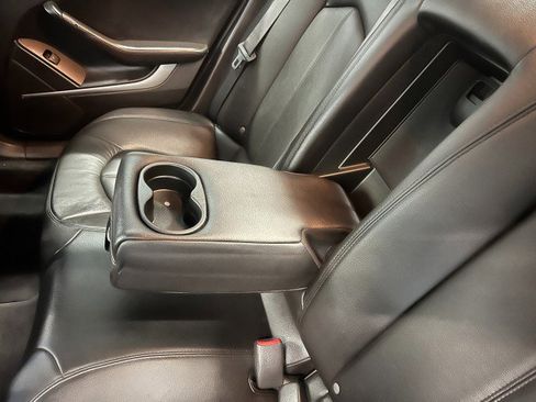 Used 2010 Cadillac CTS Sedan image 31