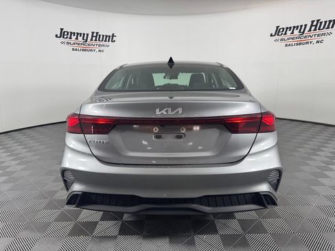 Used 2024 Kia Forte LXS FWD image 8