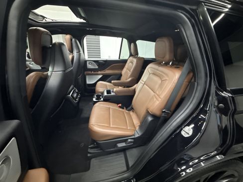 Used 2023 Lincoln Aviator Reserve w/ Equipment Group 201A AWD/4WD image 29