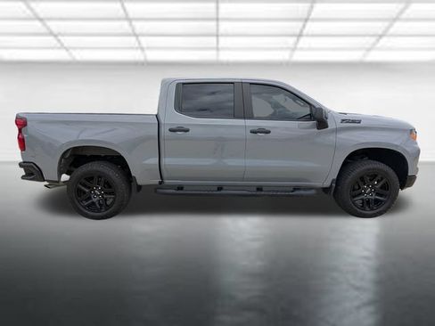 Used 2024 Chevrolet Silverado 1500 Custom Trail Boss w/ Turbomax Blackout Package AWD/4WD image 26