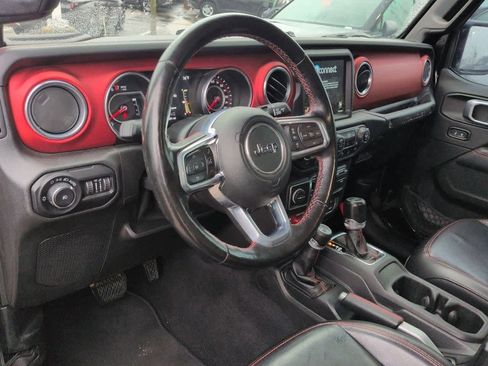Used 2020 Jeep Wrangler Unlimited Rubicon image 2