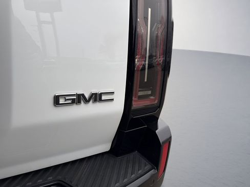 Used 2024 GMC Hummer EV 2X w/ Extreme Off-Road Package AWD/4WD image 38