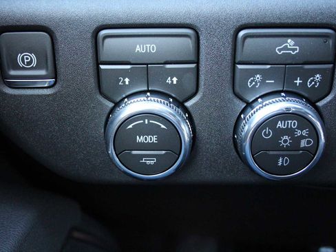 New 2026 GMC Sierra 1500 Elevation image 31