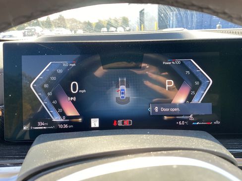 Used 2026 BMW X6 xDrive40i w/ Climate Comfort Package image 10