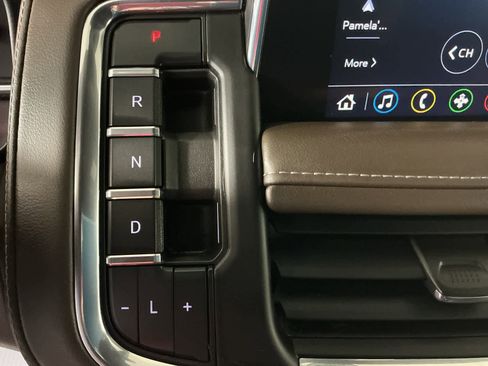 Used 2021 Chevrolet Suburban Z71 w/ Z71 Off-Road Package image 48