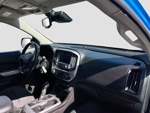 Used 2022 Chevrolet Colorado LT w/ Safety Package image 27