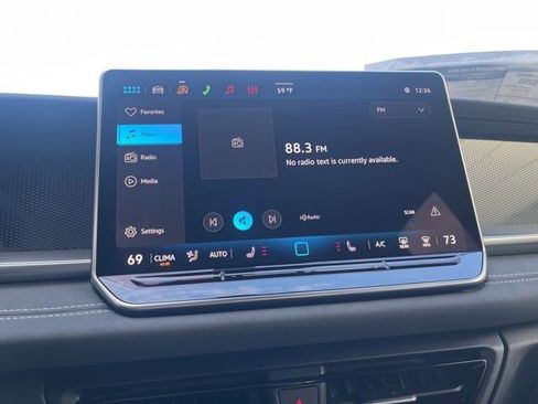 New 2026 Volkswagen Tiguan SE R-Line image 18