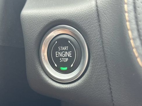 Used 2023 GMC Yukon AT4 w/ AT4 Premium Plus Package AWD/4WD image 20