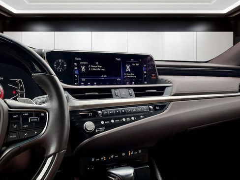 Used 2021 Lexus ES 250 w/ Luxury Package image 6