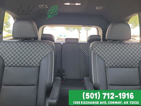 Used 2024 GMC Acadia Denali FWD image 22