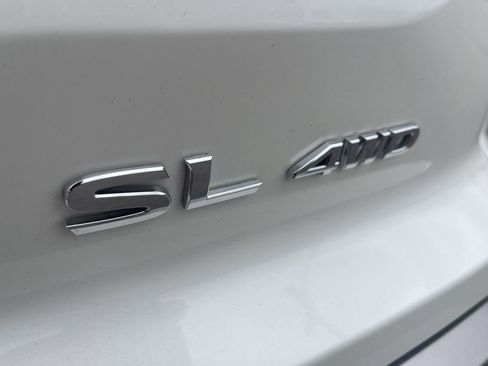 Used 2023 Nissan Pathfinder SL image 12