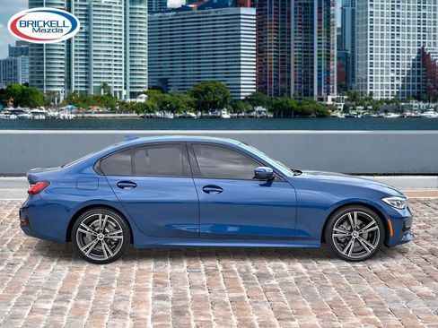 Used 2022 BMW 330i Sedan w/ Driving Assistance Package RWD image 4
