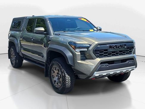 Used 2025 Toyota Tacoma 4x4 Double Cab Hybrid w/ Tow Tech Package image 1