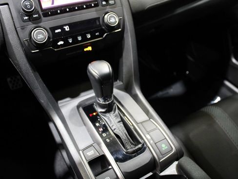 Used 2018 Honda Civic Sport image 27
