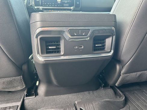 Used 2025 GMC Sierra 1500 SLT w/ SLT Premium Plus Package image 23