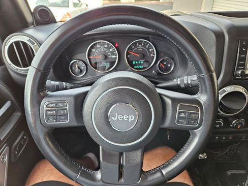 Used 2014 Jeep Wrangler Unlimited Sahara w/ Dual Top Group image 14