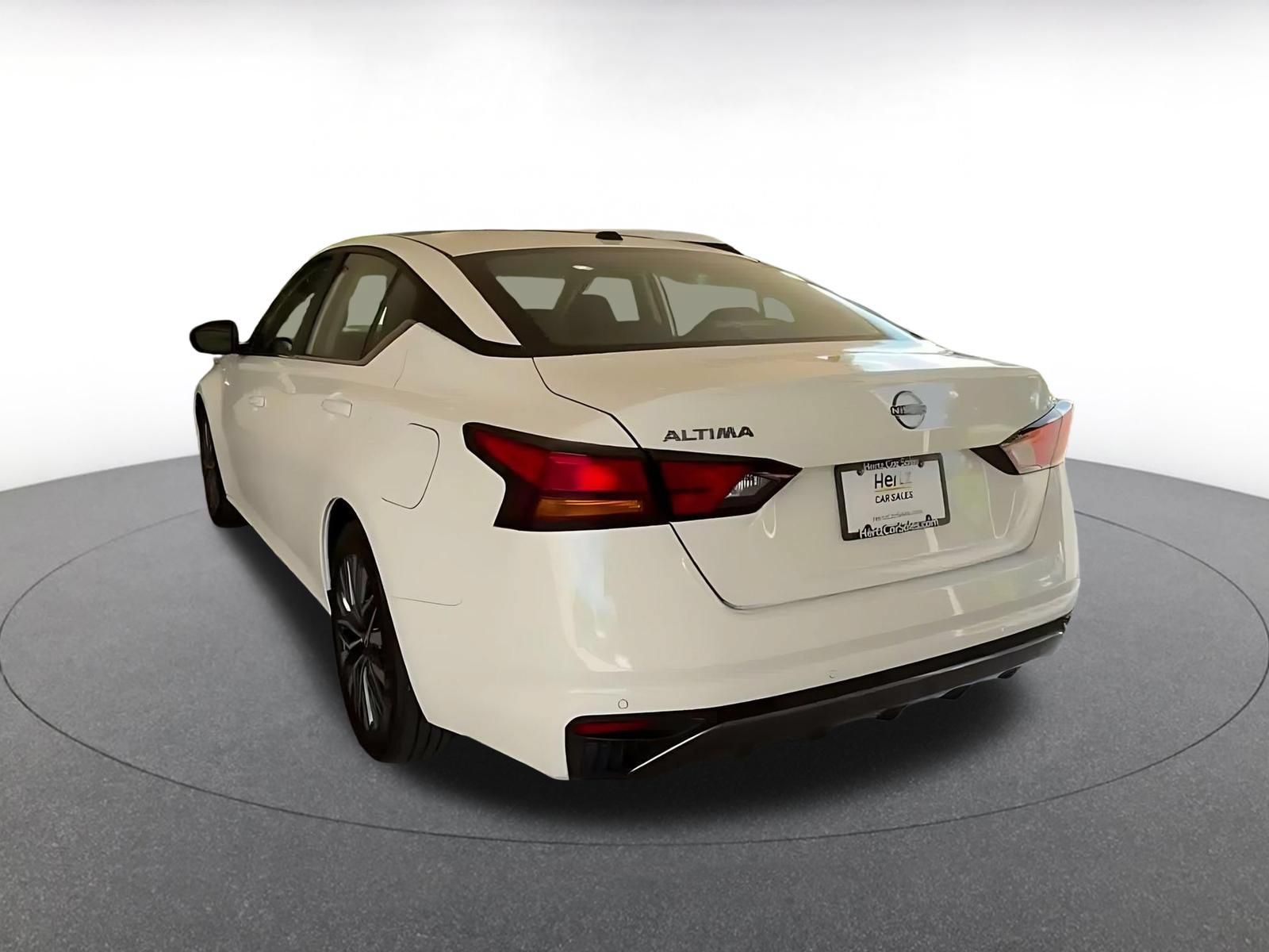 Used 2026 Nissan Altima 2.5 SV FWD image 10