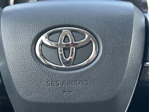 Used 2022 Toyota Highlander Limited image 43