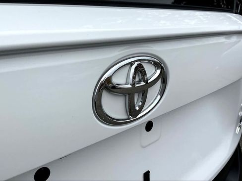 Certified 2025 Toyota RAV4 LE image 28