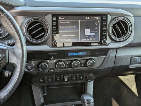 Used 2021 Toyota Tacoma TRD Off-Road w/ Technology Package AWD/4WD image 12